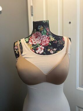 SKIMS Wireless Form Push-Up Plunge Bra - Ochre - Size 34C - NWT $54